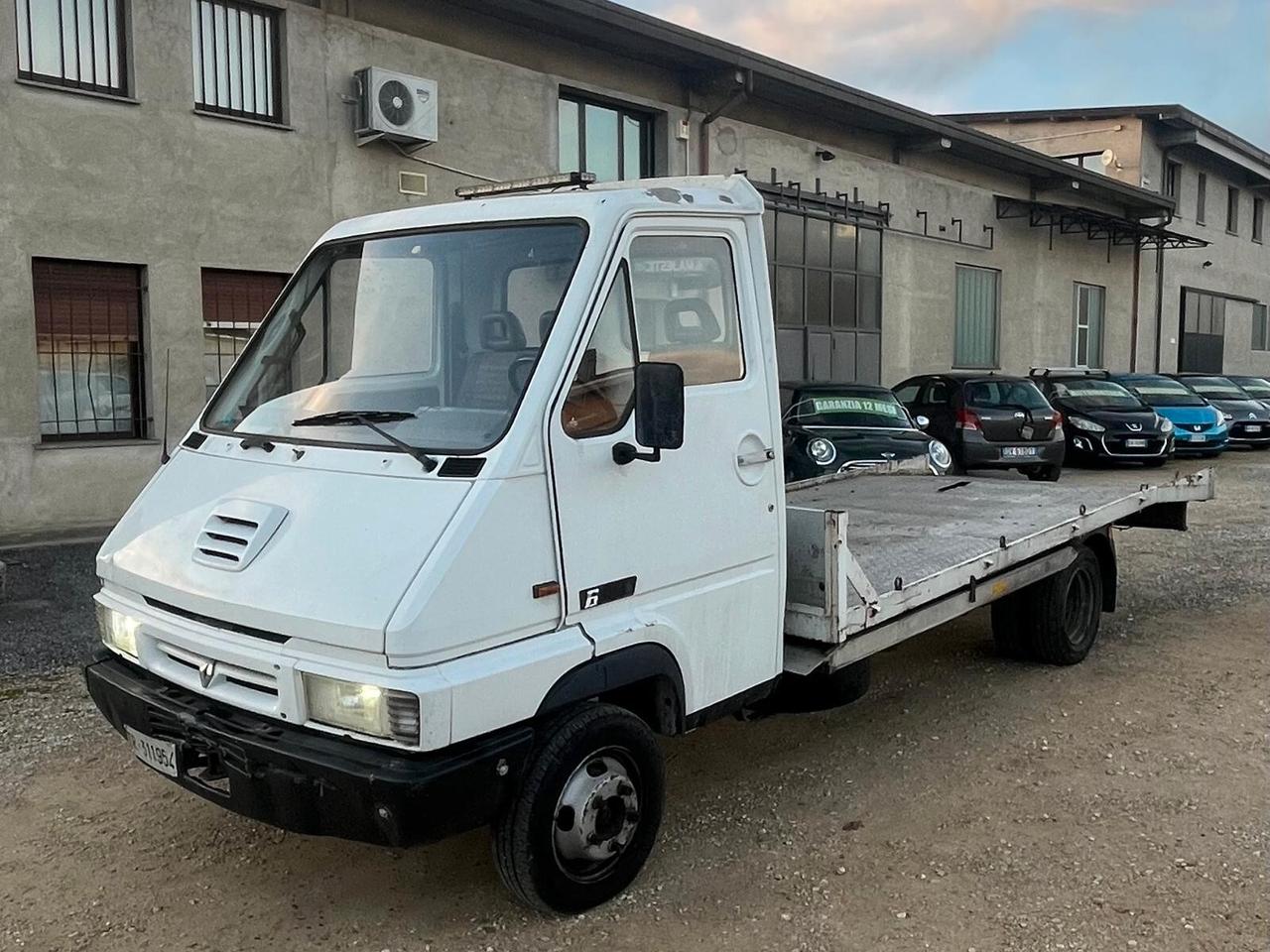 Renault Master Carroattrezzi