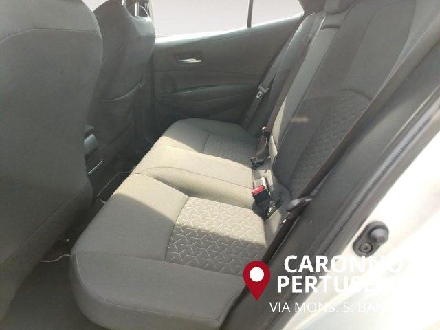 TOYOTA Corolla 1.8 Hybrid Business