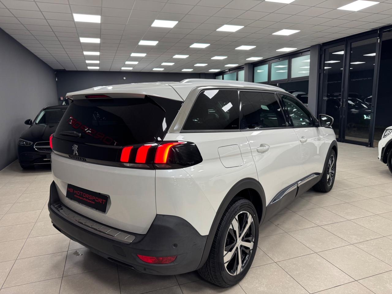 Peugeot 5008 PureTech Turbo 130 S&S Allure