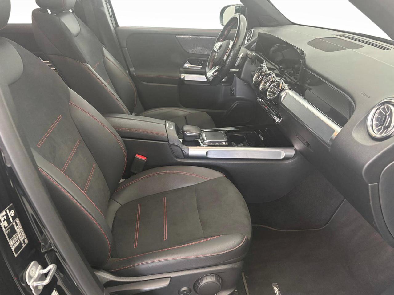 Mercedes-Benz GLB - X247 2019 - GLB 200 d Premium auto