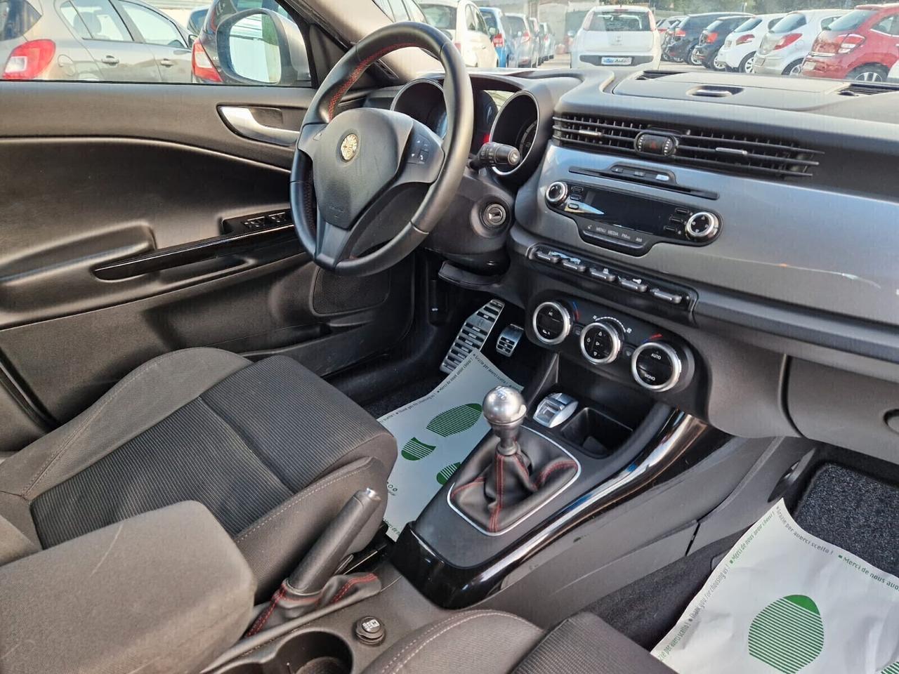 Alfa Romeo Giulietta 1.6 JTDm-2 105 CV Distinctive