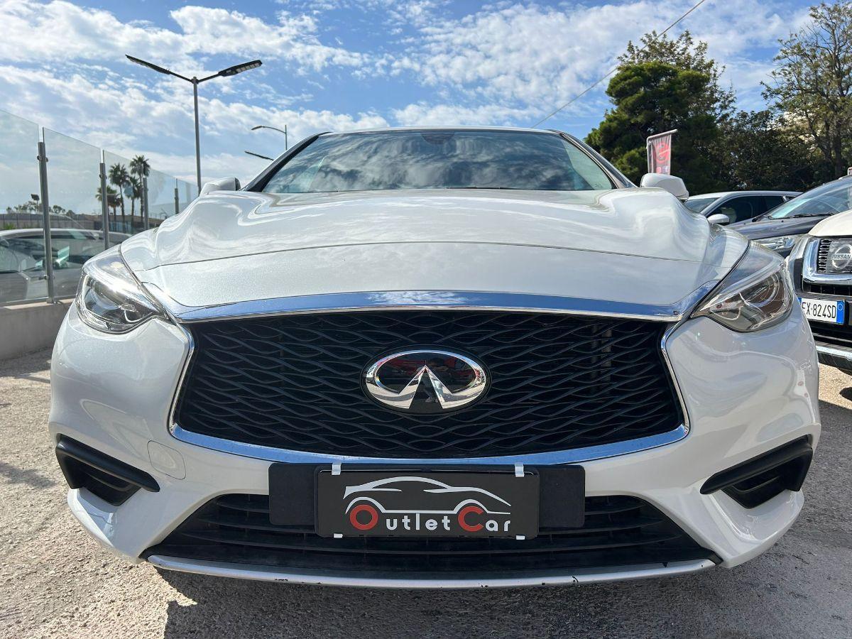 INFINITI - Q30 - 1.5d