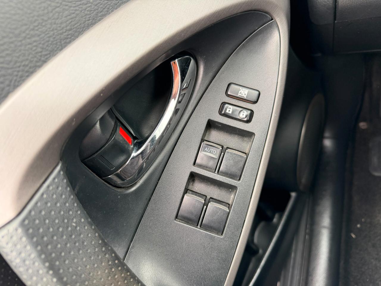 TOYOTA RAV 4 4X4 2008 2.2 DIESEL 136 CV *TAGLIANDATA