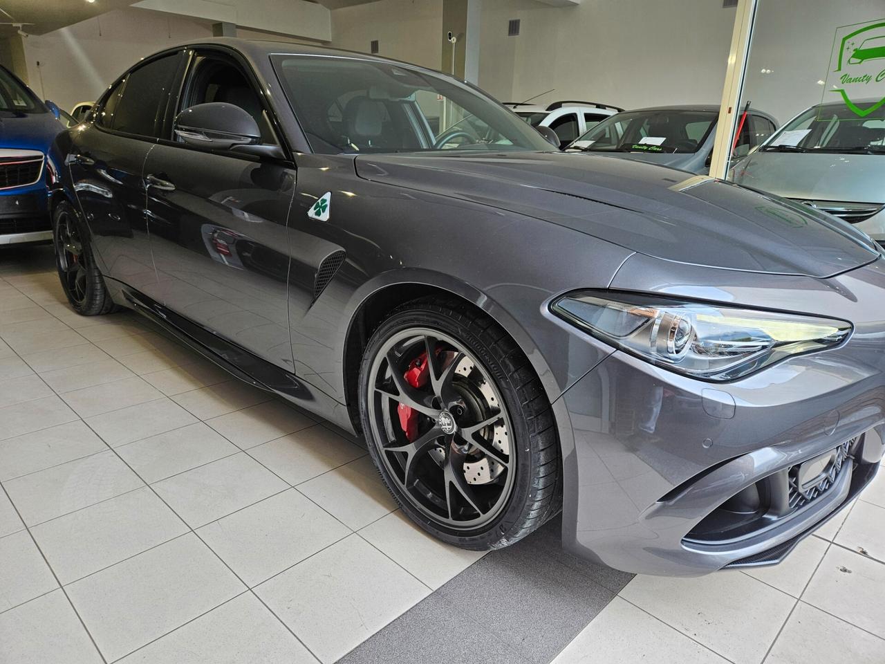 Alfa Romeo Giulia 2.9 V6 Bi-Turbo AT8 Quadrifoglio