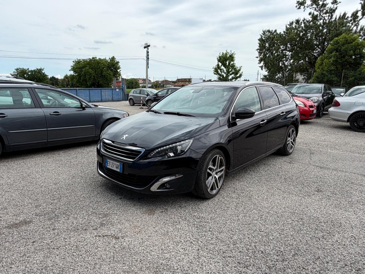 Peugeot 308 BlueHDi 120 S&S EAT6 SW Allure