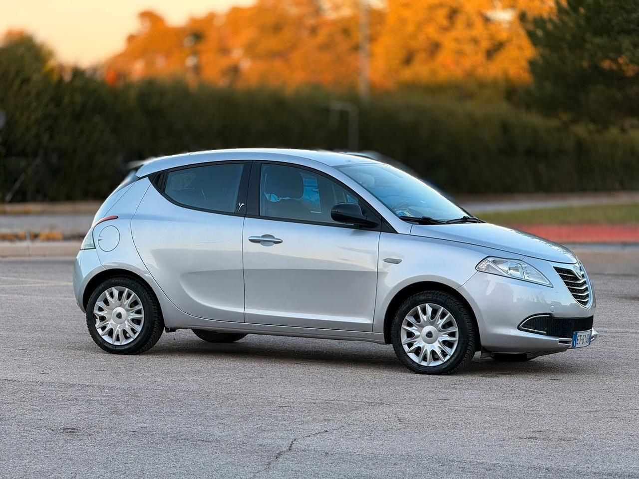 Lancia Ypsilon GARANZIA 12 MESI