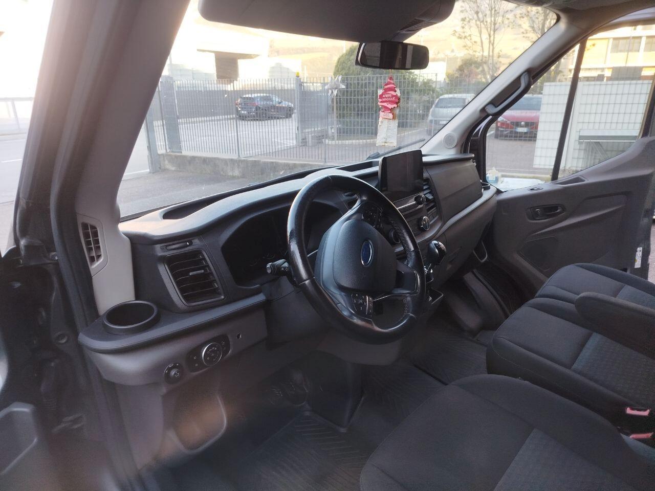 Ford Transit 350 2.0TDCi EcoBlue MHEV 170CV PL-TM Combi Trail