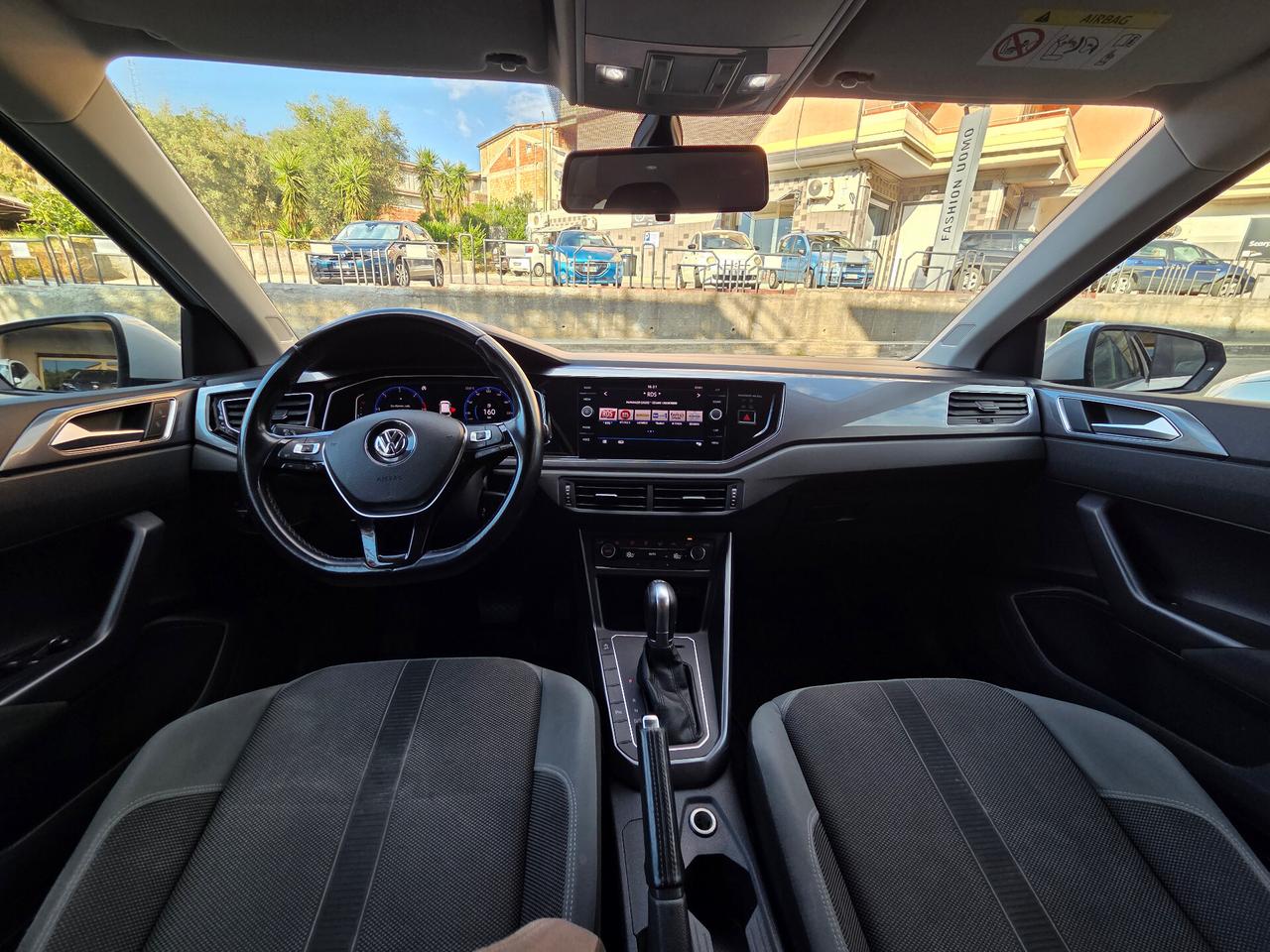 Polo 1.6 TDI 95 CV DSG 5p. R-LINE