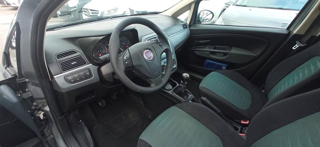 Fiat Grande Punto entra