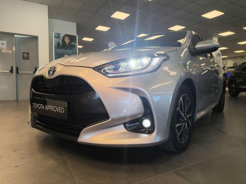 Toyota Yaris Hybrid Trend MY22