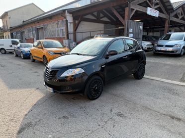 Lancia Ypsilon 0.9 TwinAir 85 CV 5 porte GPL Ecochic Gold