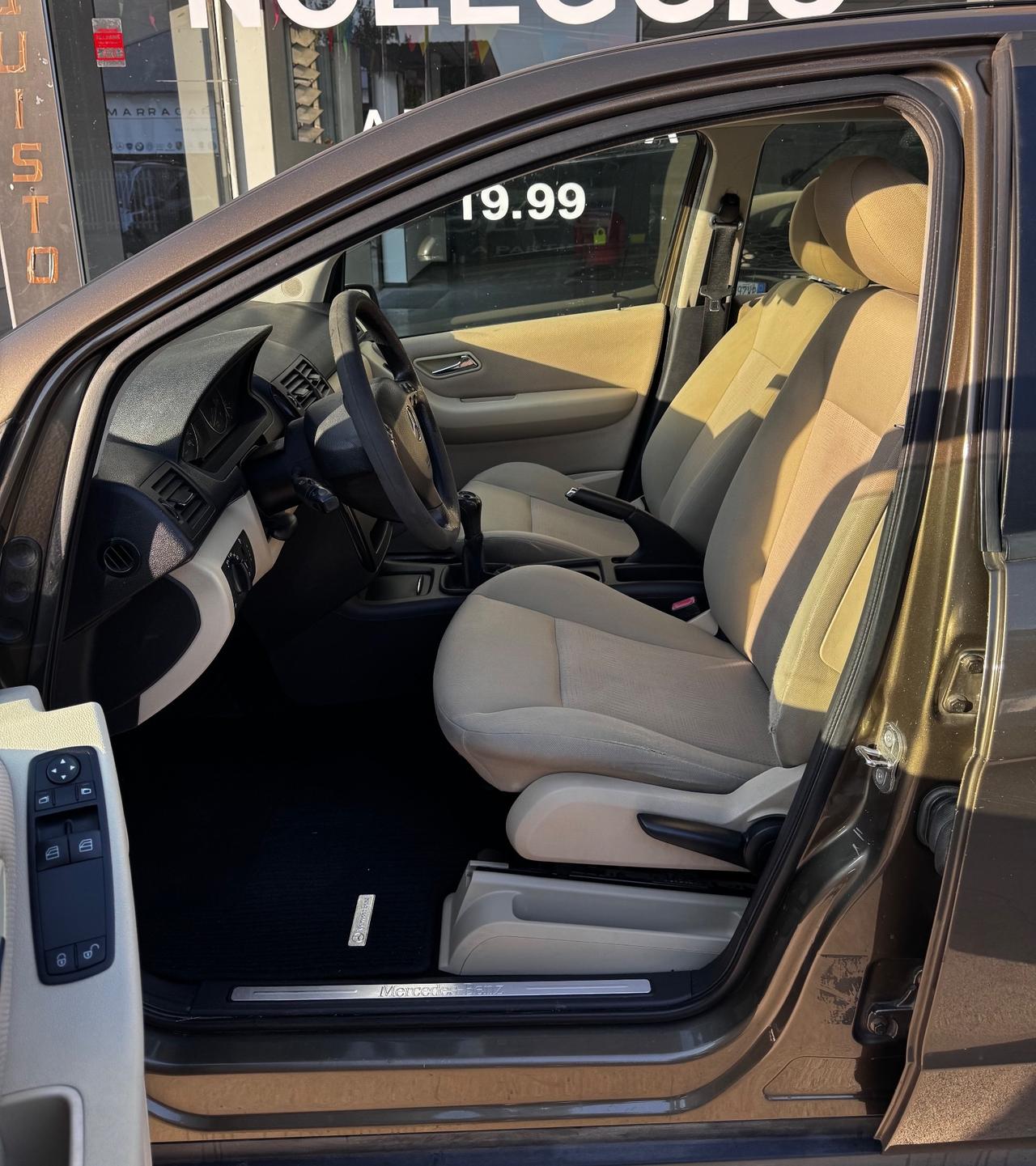 Mercedes-benz A 160- Neopatentati -95cv
