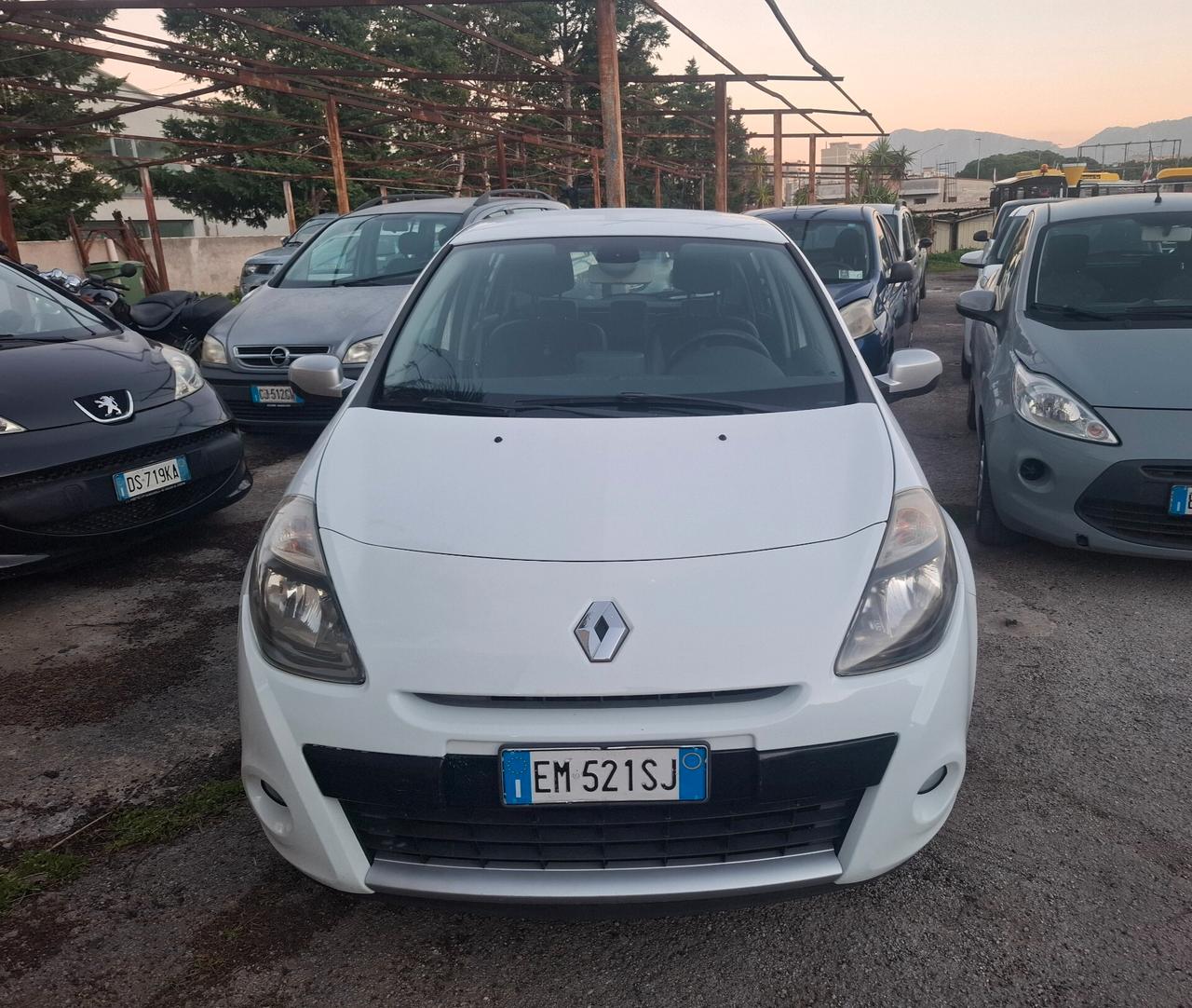 Renault Clio 1.2 16V 5 porte Dynamique anno 2013