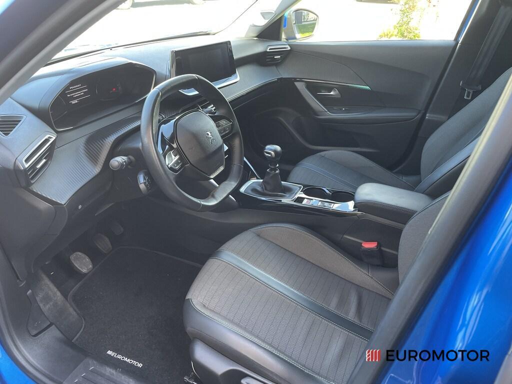 Peugeot 2008 1.5 BlueHDi Allure Pack
