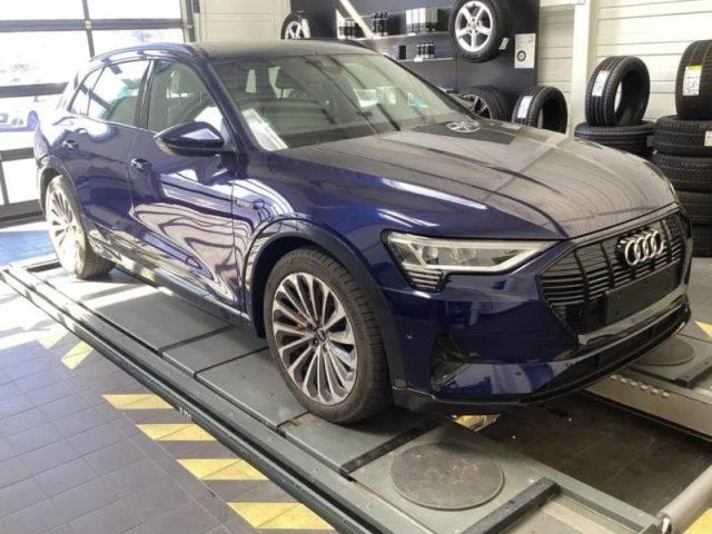 AUDI e-tron 55 quattro