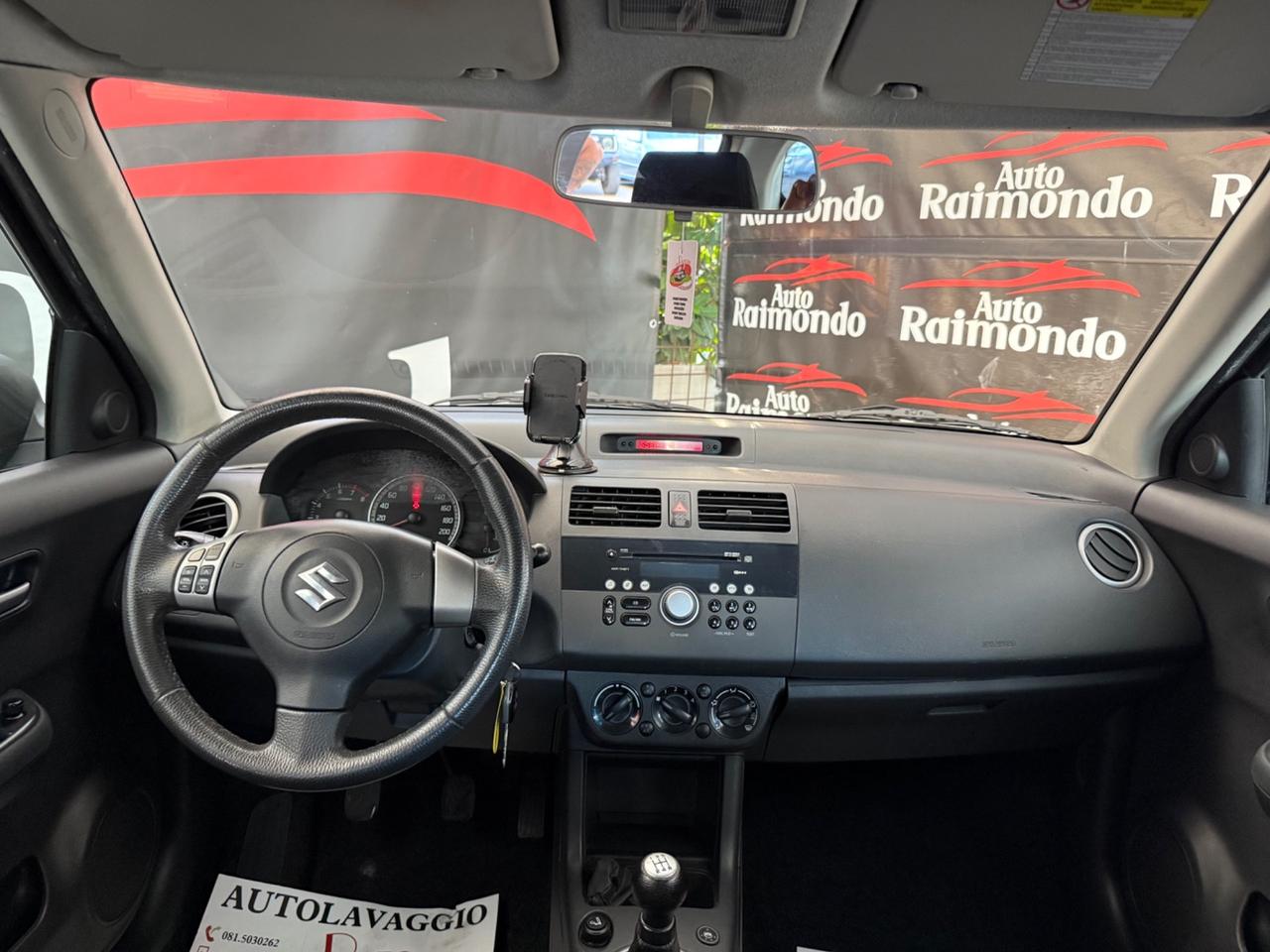 Suzuki Swift 1.3 GPL 5p.
