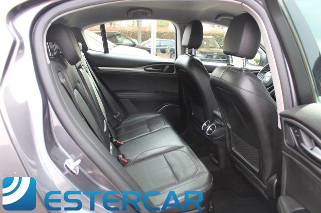 ALFA ROMEO Stelvio 2.2 Turbodiesel 210CV AT8 Q4 Business