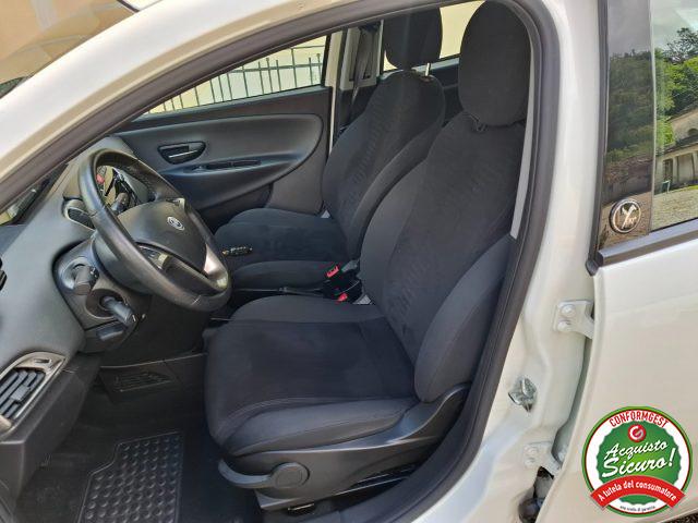 LANCIA Ypsilon 0.9 TwinAir 85 CV 5 porte S&S DFN 30th Anniversary