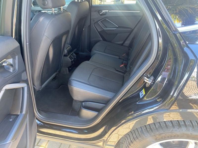 Audi Q3 Q3 SPB 40 TDI quattro S tronic Identity Black 193 CV