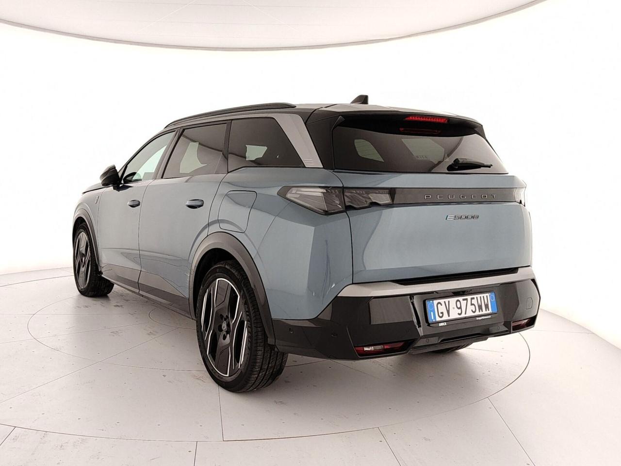 Peugeot 5008 motore elettrico (73kWh) 210 CV GT
