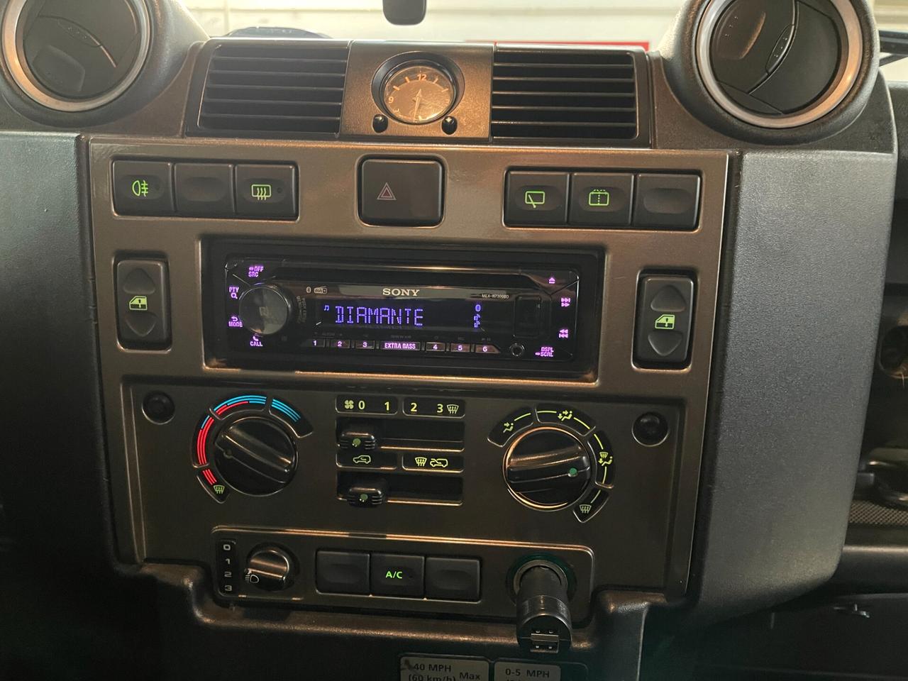 Land Rover Defender Limited Edition 90 TD4-Ok Neopatentati-LEGGI SOTTO