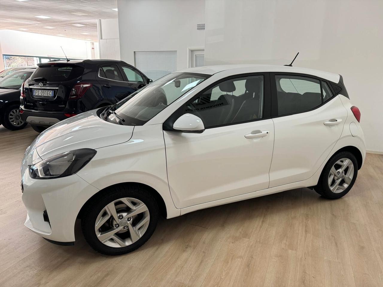 Hyundai i10 1.0 MPI Tech A/T **** NEOPATENTATI****