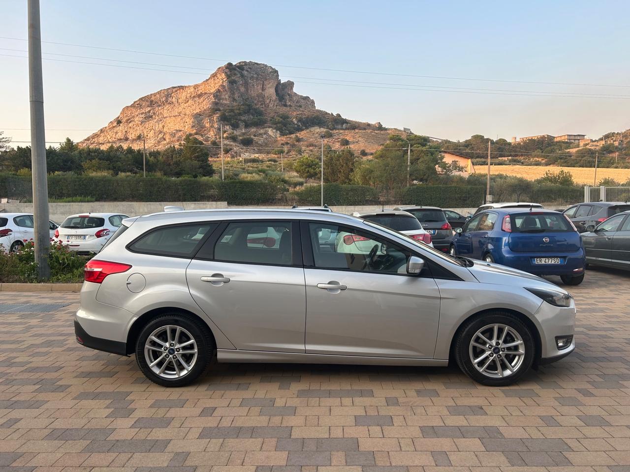 Ford Focus 1.5 TDCi 120 CV Start&Stop Powershift Titanium