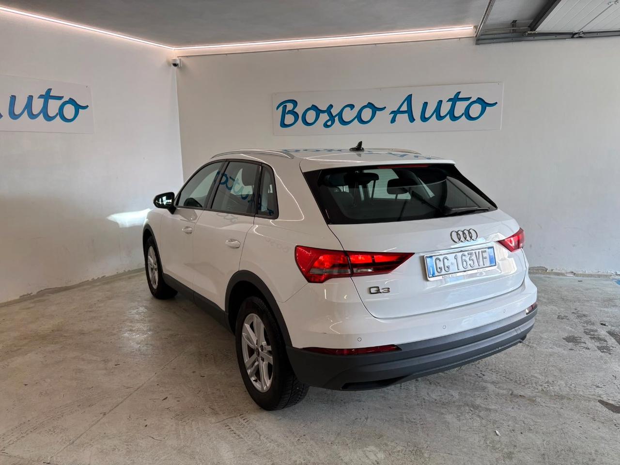 Audi Q3 35 1.5 tfsi mhev s-tronic