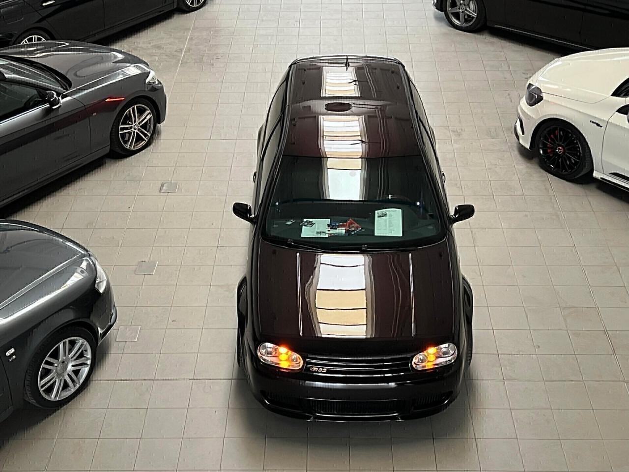 Volkswagen Golf R32