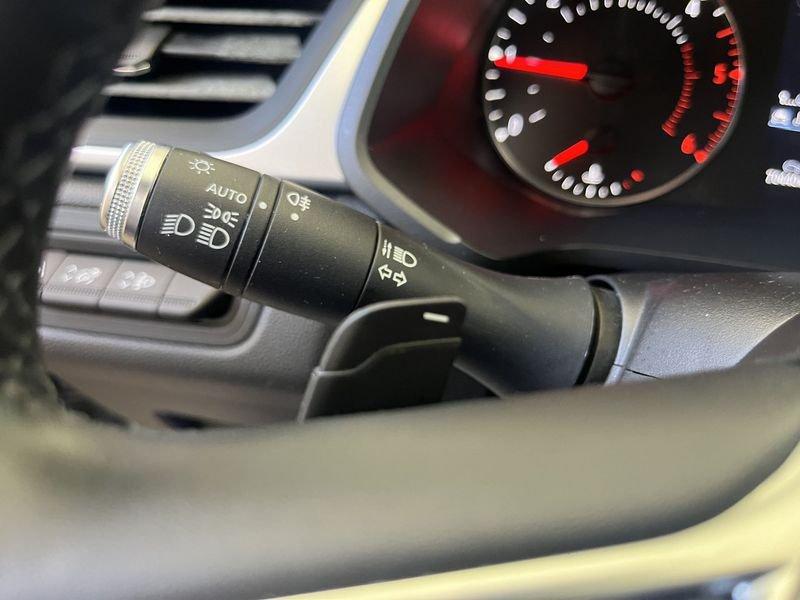 Renault Captur Captur Blue dCi 115 CV EDC Initiale Paris TUA DA 199,00 EURO AL MESE