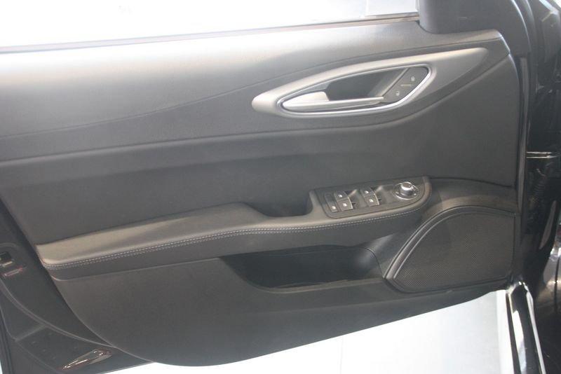 Alfa Romeo Giulia Giulia 2.2 t Veloce Q4 210cv auto