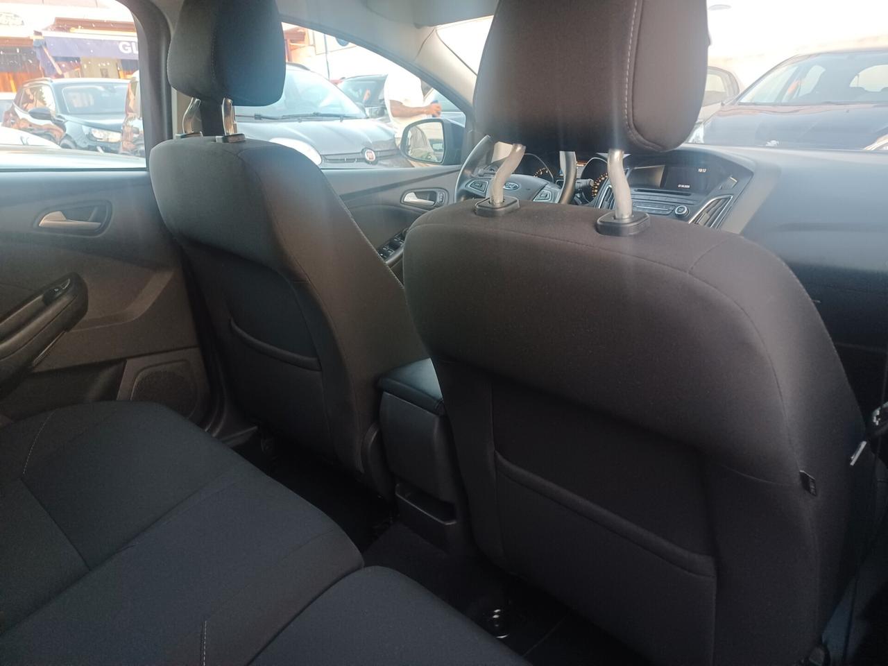 Ford Focus 1.0 100 CV PLUS ANNO 2015 EURO 6