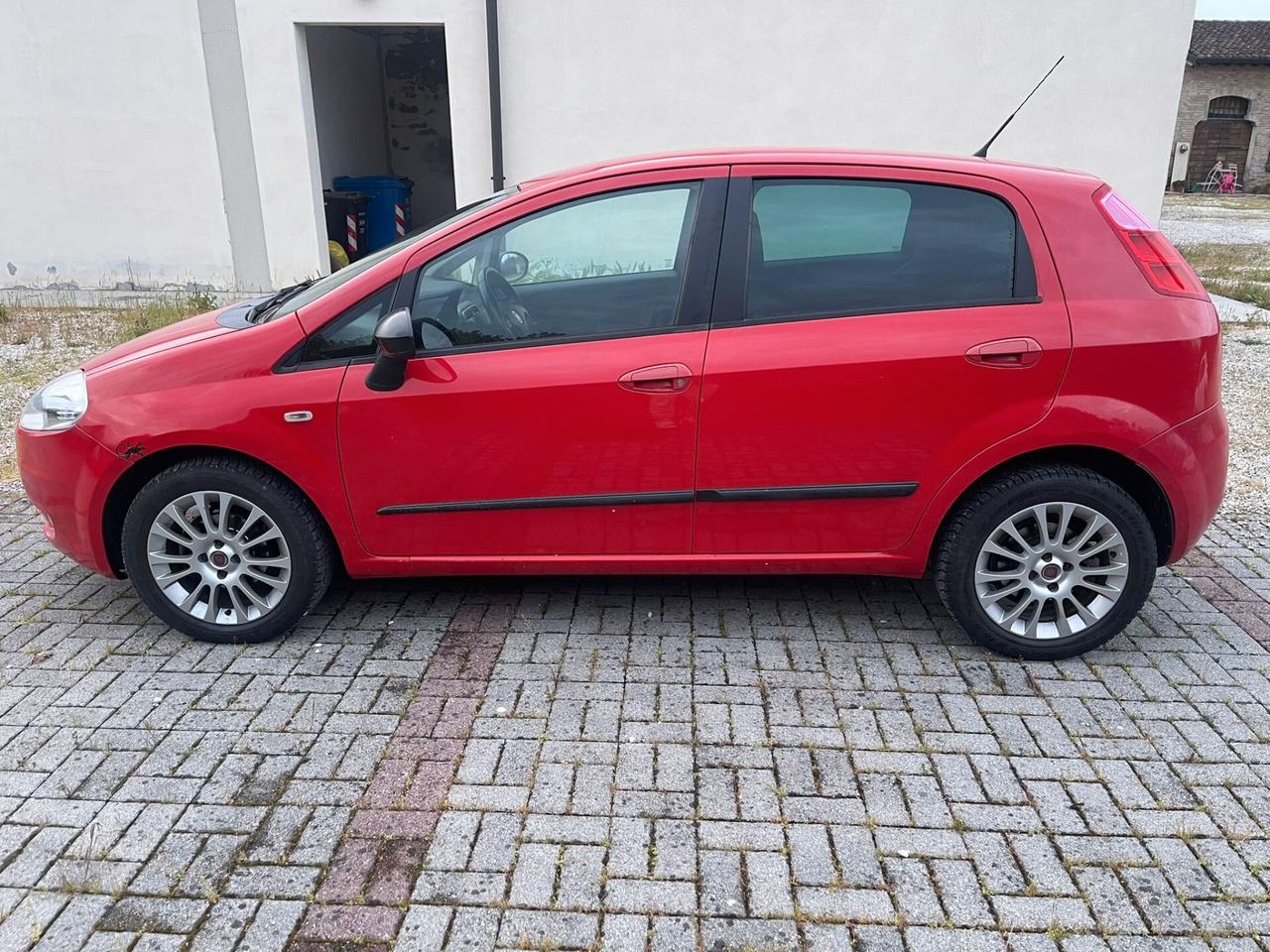 Fiat Grande Punto 1.4 5 porte Dynamic Natural Power UNI PROPIET