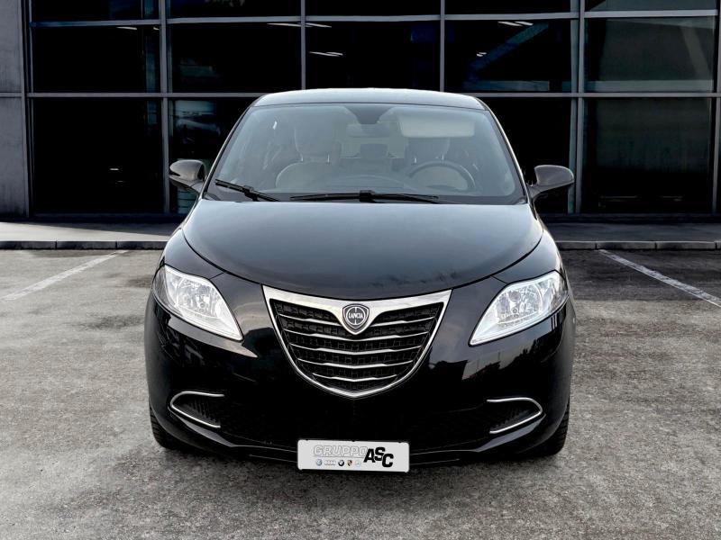 Lancia Ypsilon 5 Porte Ypsilon 1.2 8v Platinum 69cv