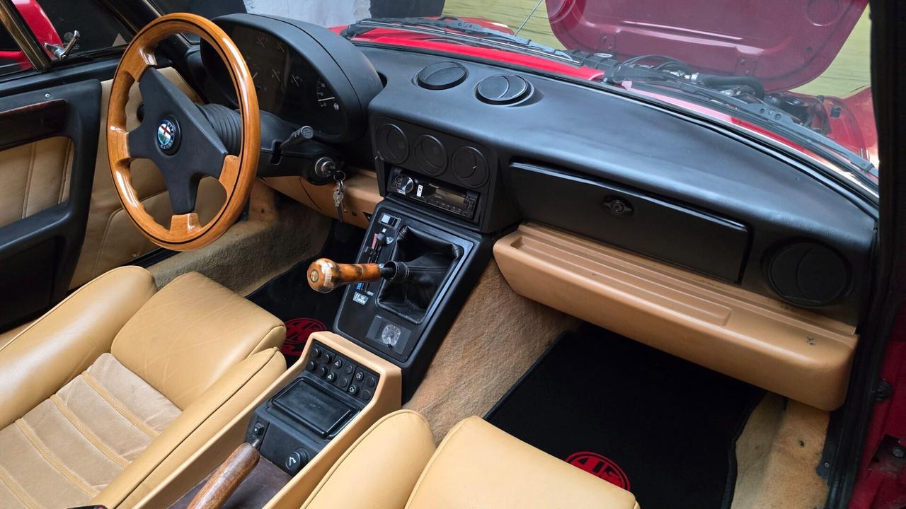 Alfa Romeo Spider 2.0i