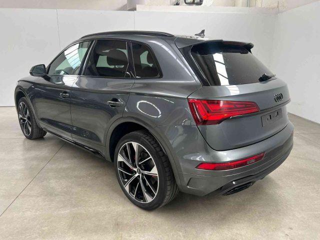 AUDI Q5 40 TDI 204 CV quattro S tronic Identity Black