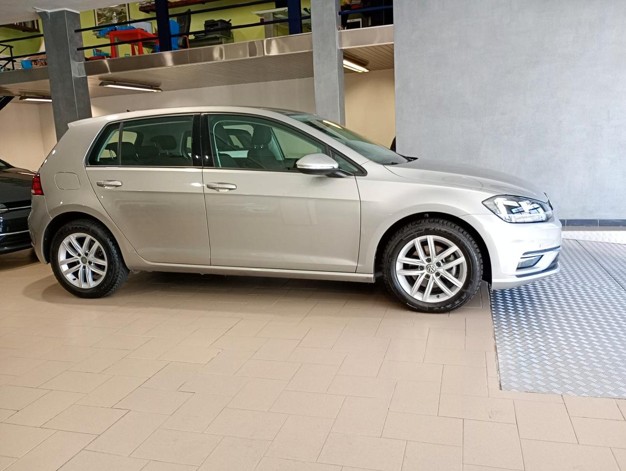 Volkswagen Golf 1.6 TDI 115CV DSG 5p. Business BlueMotion Technology
