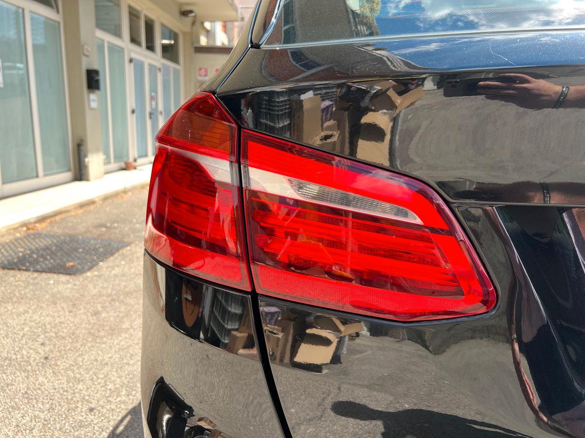 BMW 218d Active Tourer Luxury
