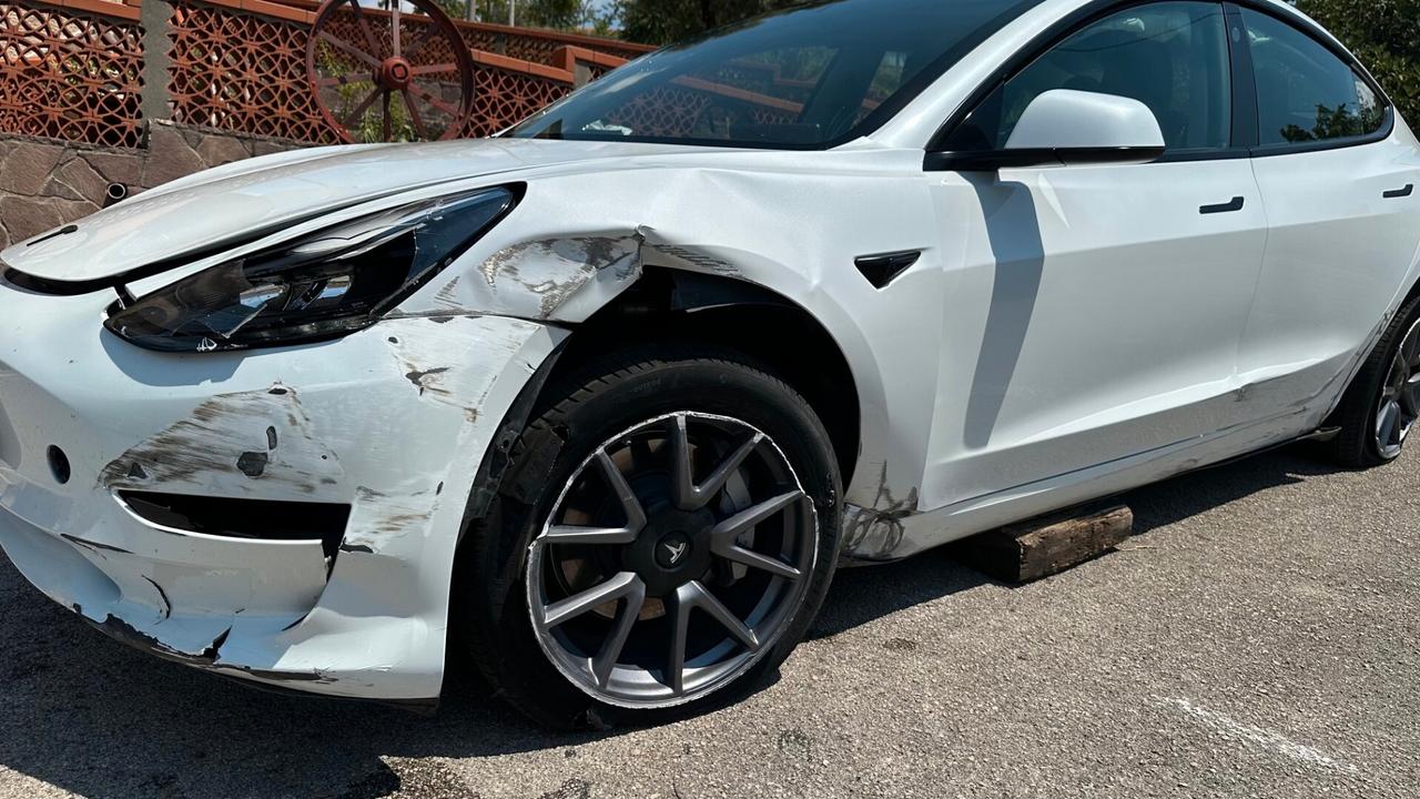 Tesla Model 3 RWD (incidentata)