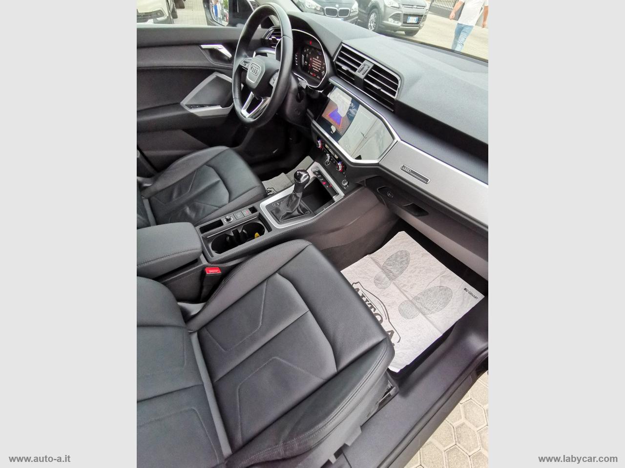 AUDI Q3 SPORTBACK 35 2.0 TDI S-TRONIC BUSINESS PLUS