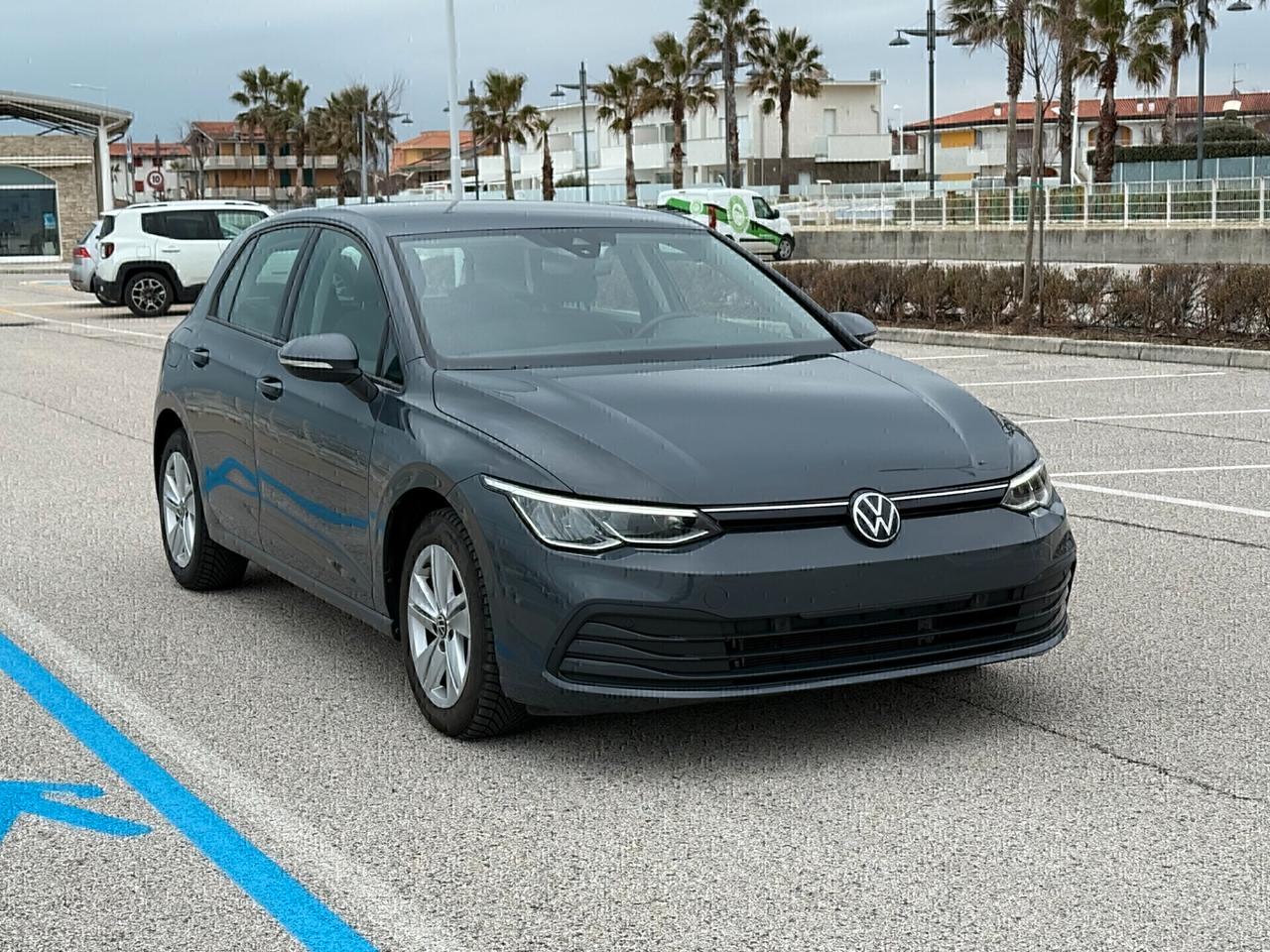 Volkswagen Golf 2.0 TDI DSG Virtual Cockpit