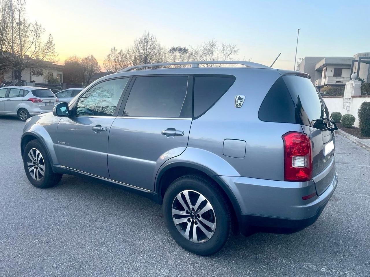 Ssangyong Rexton W 2.0 Xdi 4x4 2013