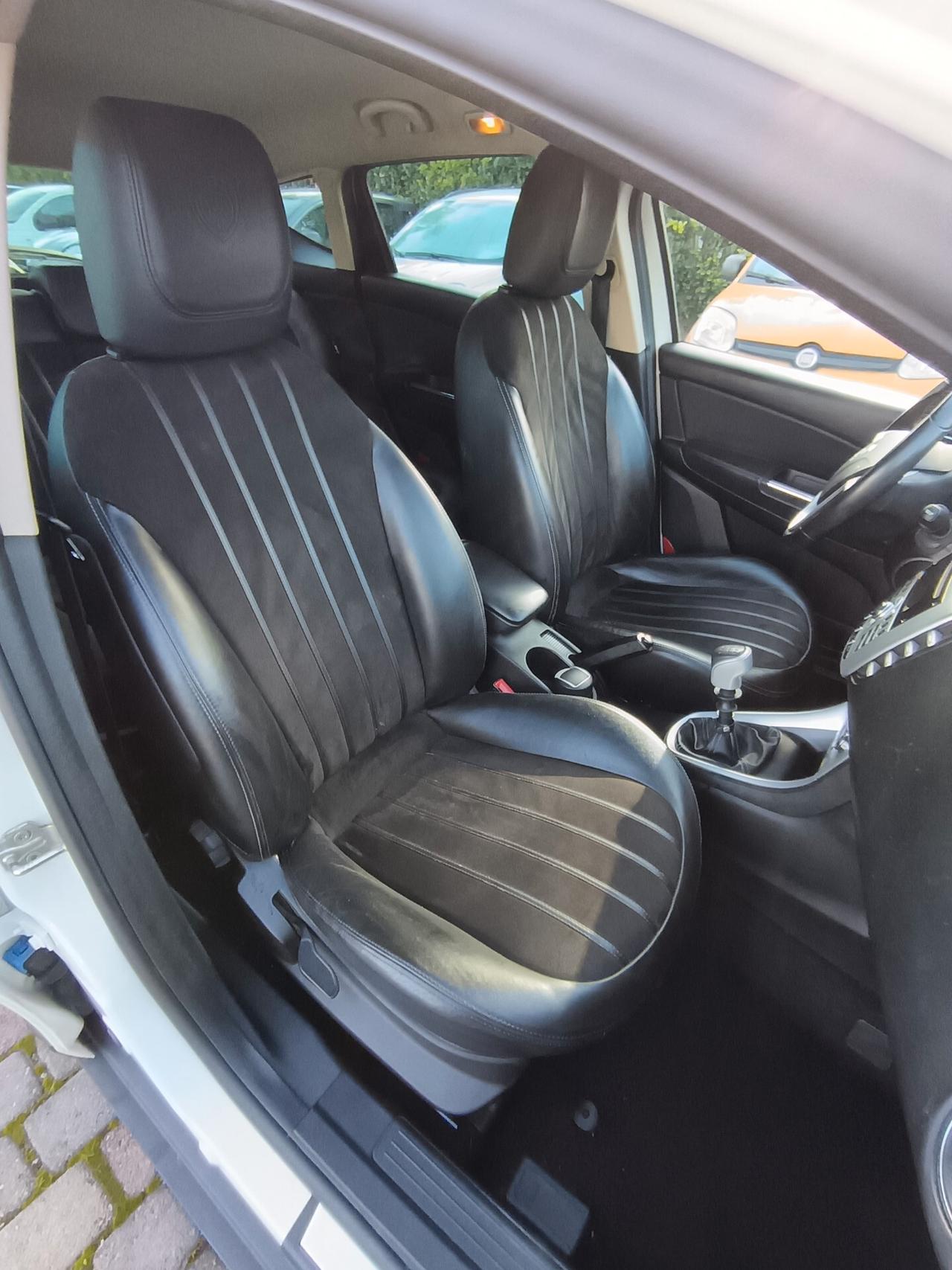 Lancia Delta 1.6 MJT DPF Gold