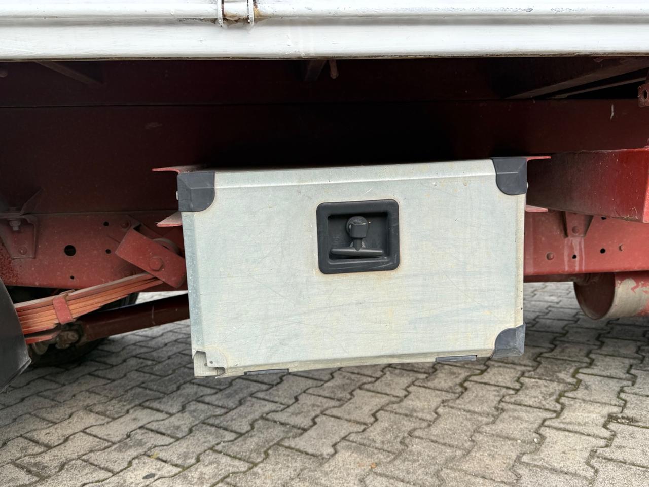 Iveco Daily 35-8 2.5 D RIBALTABILE TRILATERALE