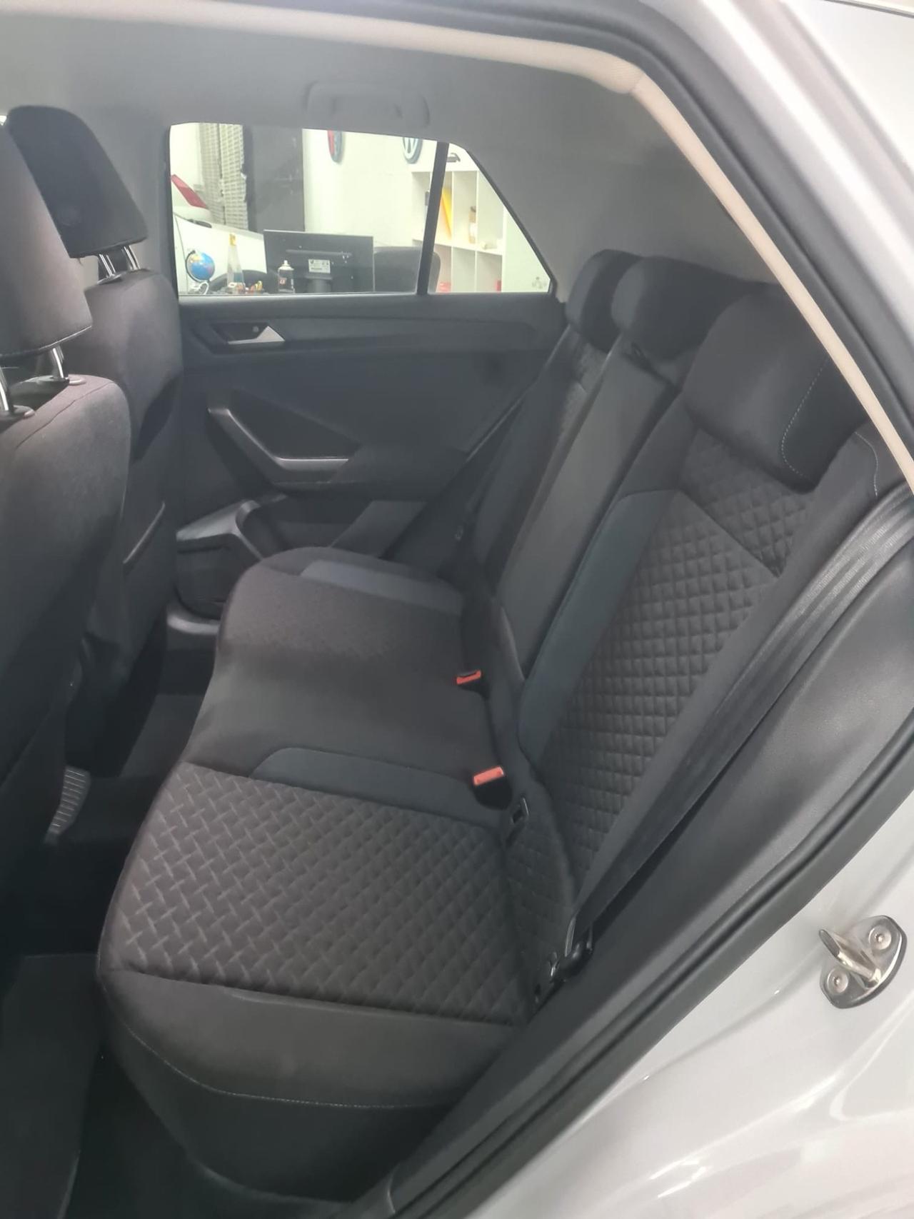 Volkswagen T-Roc 1.6 TDI SCR Advanced BlueMotion Technology