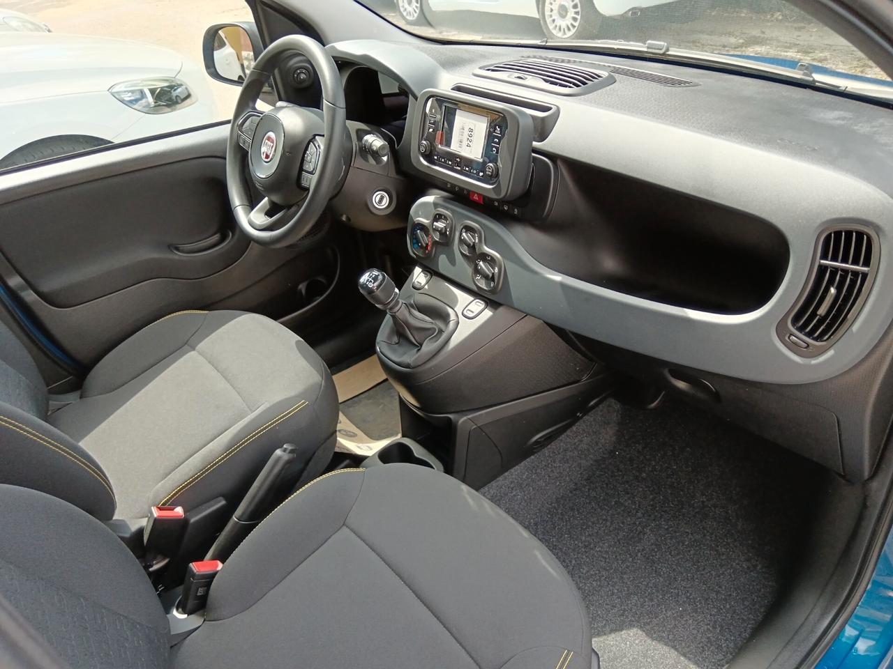 Fiat Panda 1.0 70CV HYBRID PANDINA FULL OPTIONAL