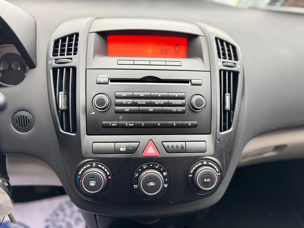 Kia Ceed cee'd Sp. Wag. 1.6 CRDi VGT 90CV LX