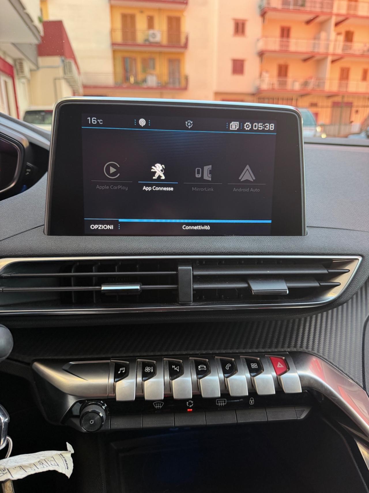 Peugeot 3008 1.6 DIESEL 130 cv AUTOCARRO N1
