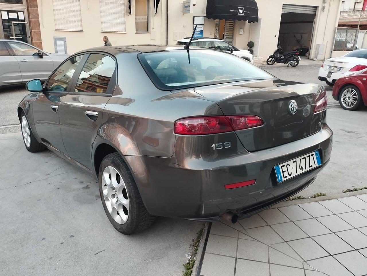 Alfa Romeo 159 1.9 JTDm 16V Exclusive