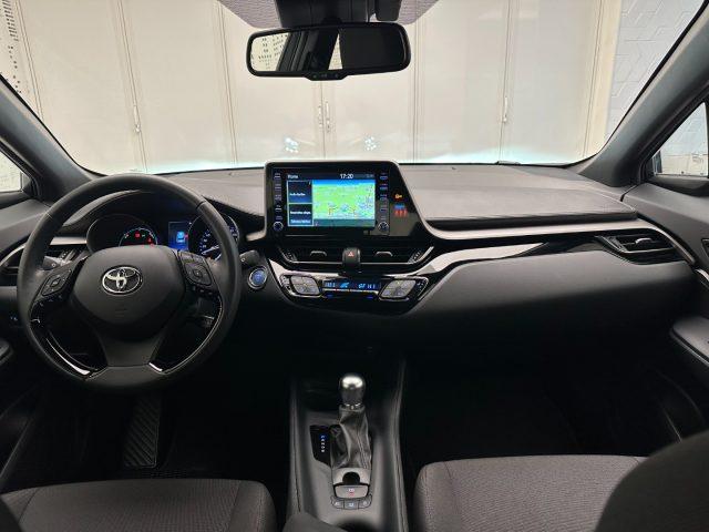 TOYOTA C-HR 1.8 Hybrid E-CVT Business